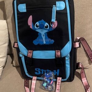 Disney Stitch Kids Backpack - Black and Blue
Big back pack perfect for school.